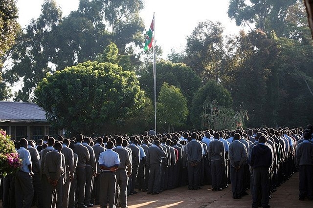 EDUCAȚIA ÎN LUME. Guvernul kenyan vrea să reimpună pedepsele corporale în școală