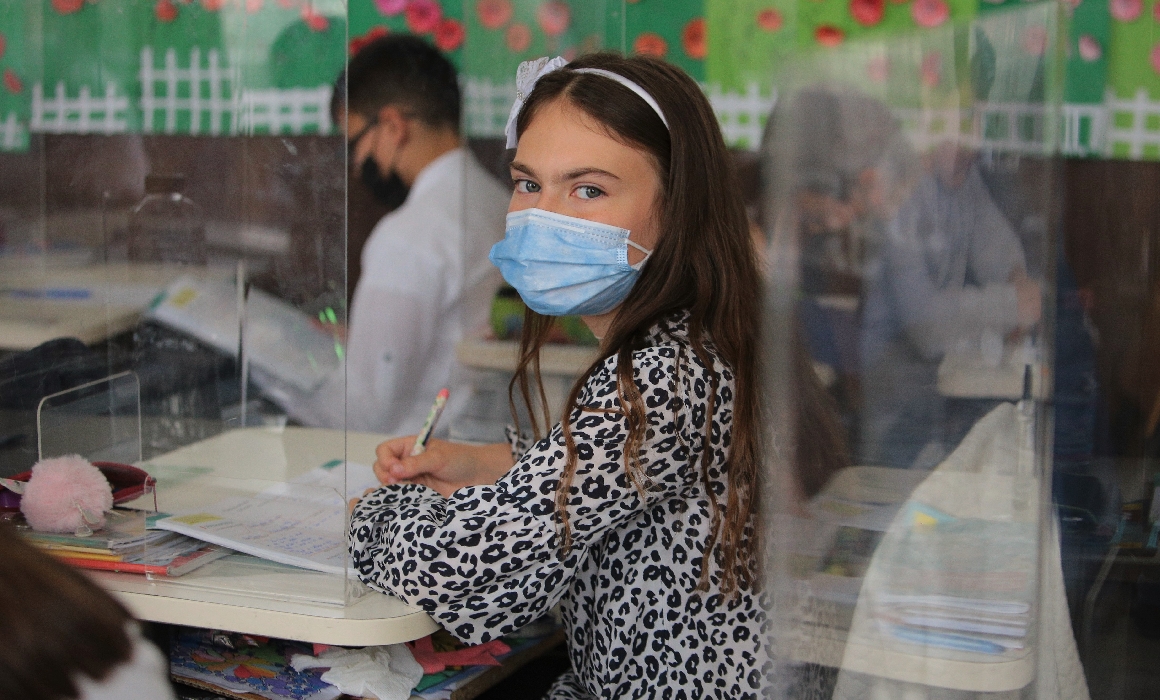 Întoarcerea. Peste 8 mii de copii au revenit în pandemie din străinătate și s-au înscris în școlile românești