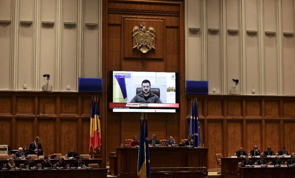 De ce a vorbit Zelenski în Parlamentul României despre „uciderea deliberată a profesorilor”? Cum vrea Rusia să reeduce elevii