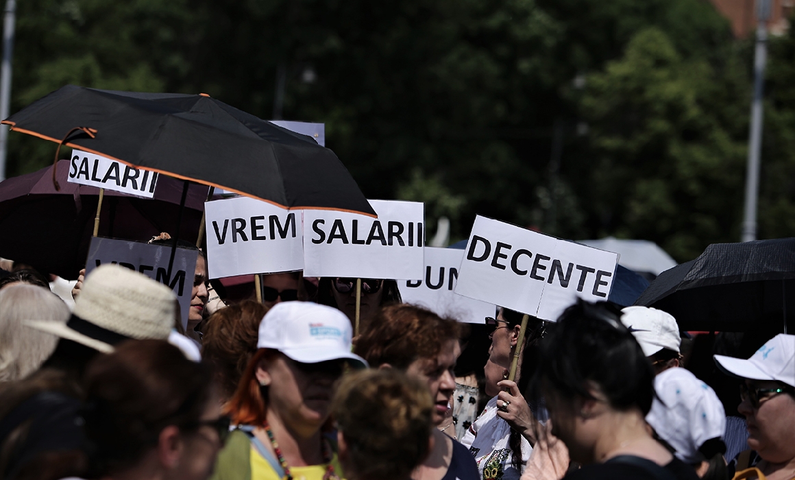 Profesorii români în țări cu cele mai mari salarii din Europa, solidari cu greva: „Nu e normal ca un licean să aibă bani de buzunar mai mult decât salariul unui profesor”