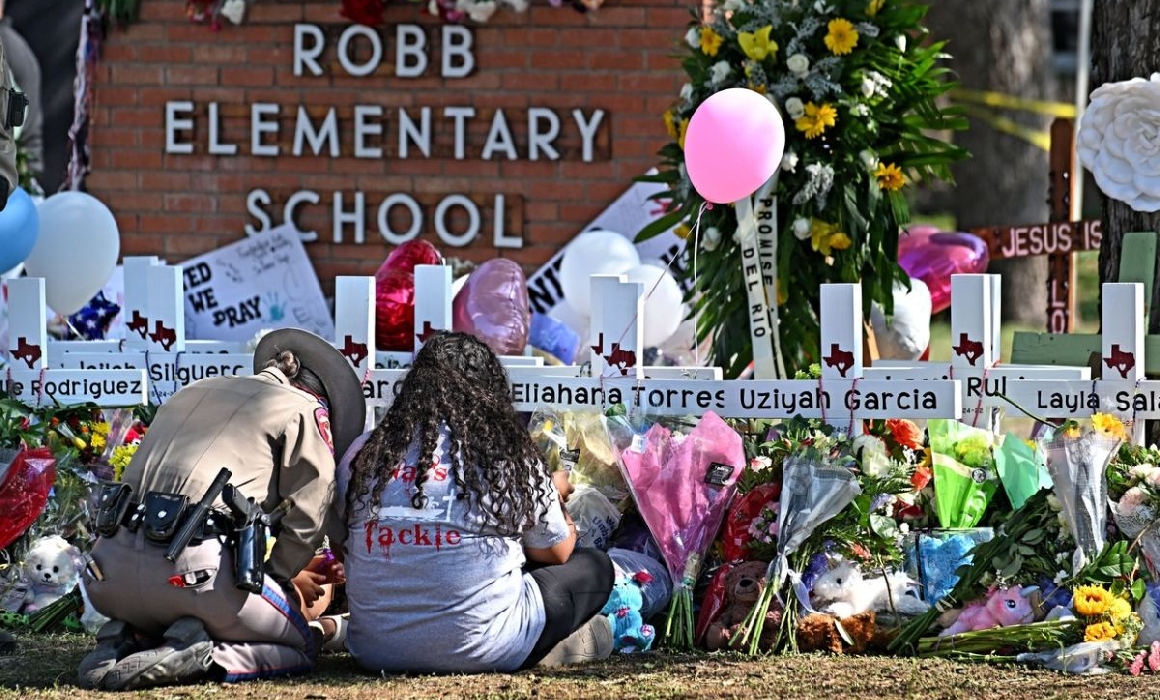 Scrisoarea unei profesoare care a supraviețuit unui atac armat la școală către comunitatea din Uvalde, Texas. „Vă spun ceea ce nouă nu ne-a spus nimeni”