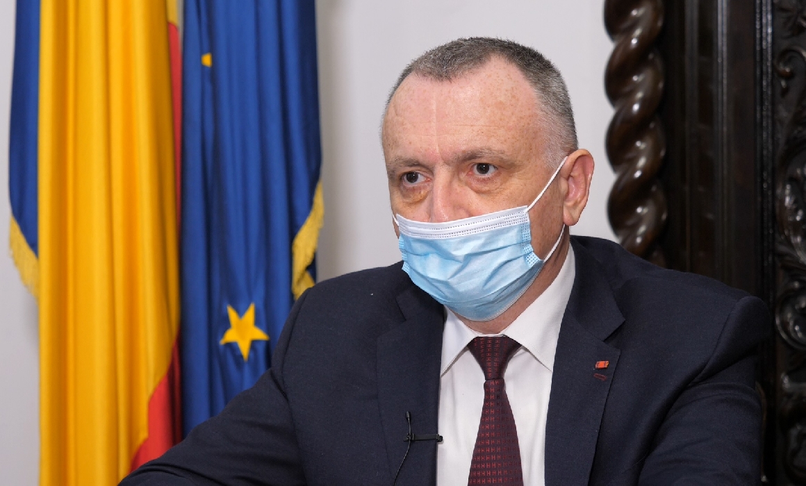 Interviu cu ministrul Educației, Sorin Cîmpeanu. Șansele de a deschide școlile cresc „cu cât numărul celor care au disponibilitate de vaccinare va fi mai mare”