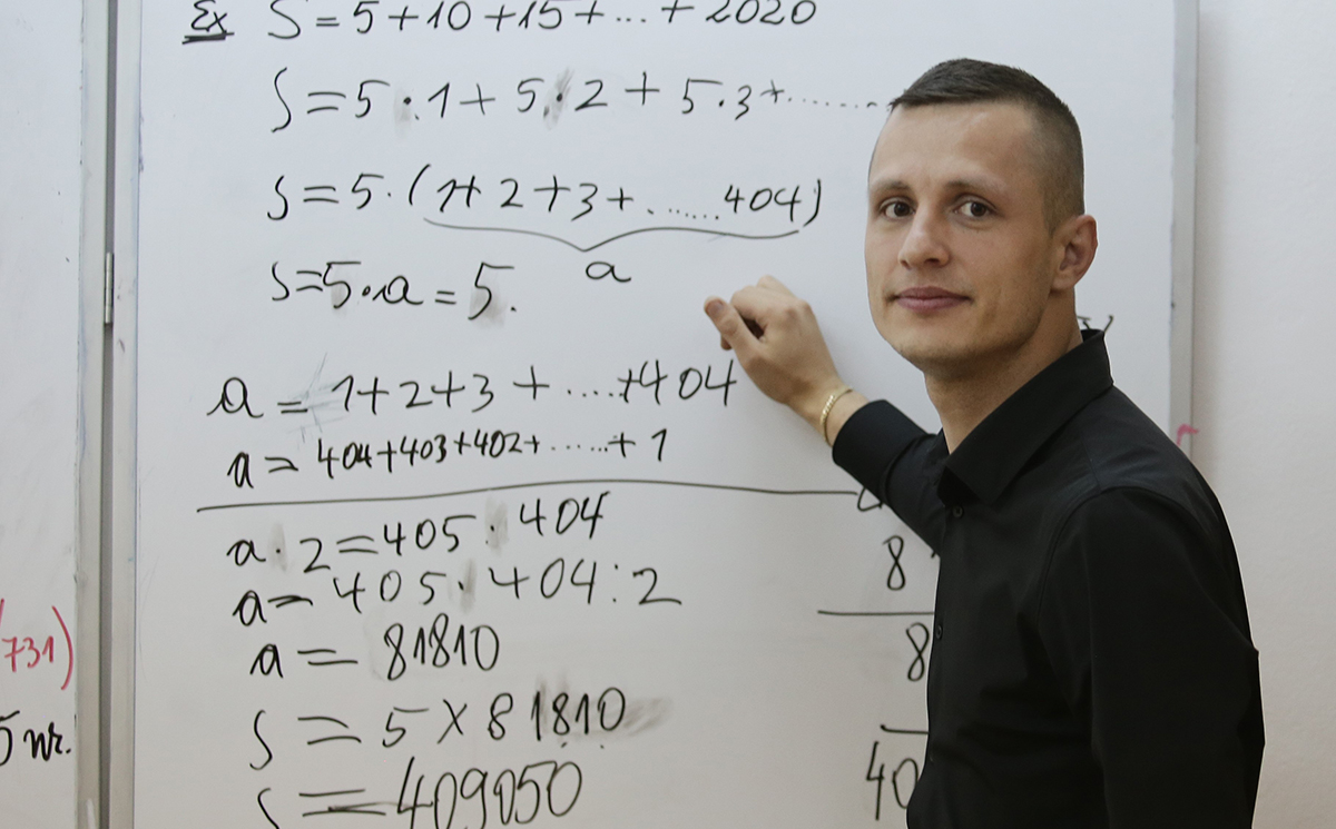 madalin Ghiuler profesor matematica